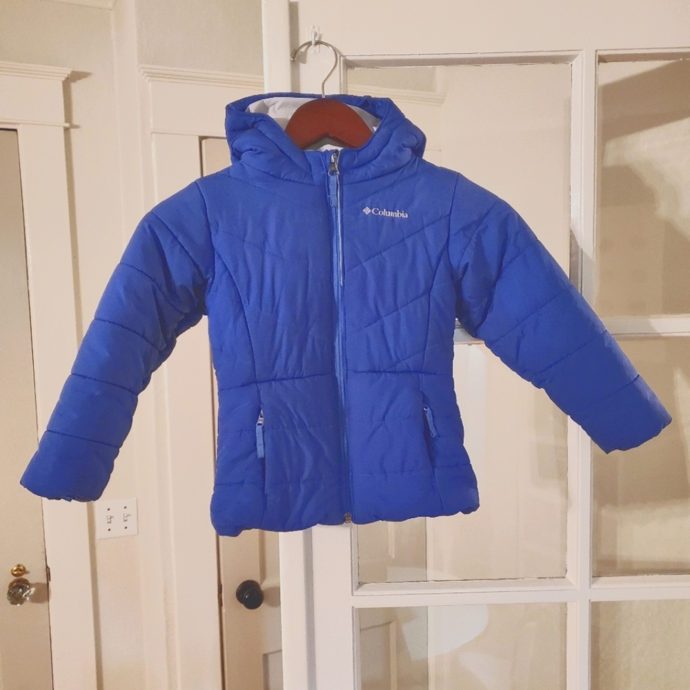 Columbia girl's winter coat, soft blue, size 4T